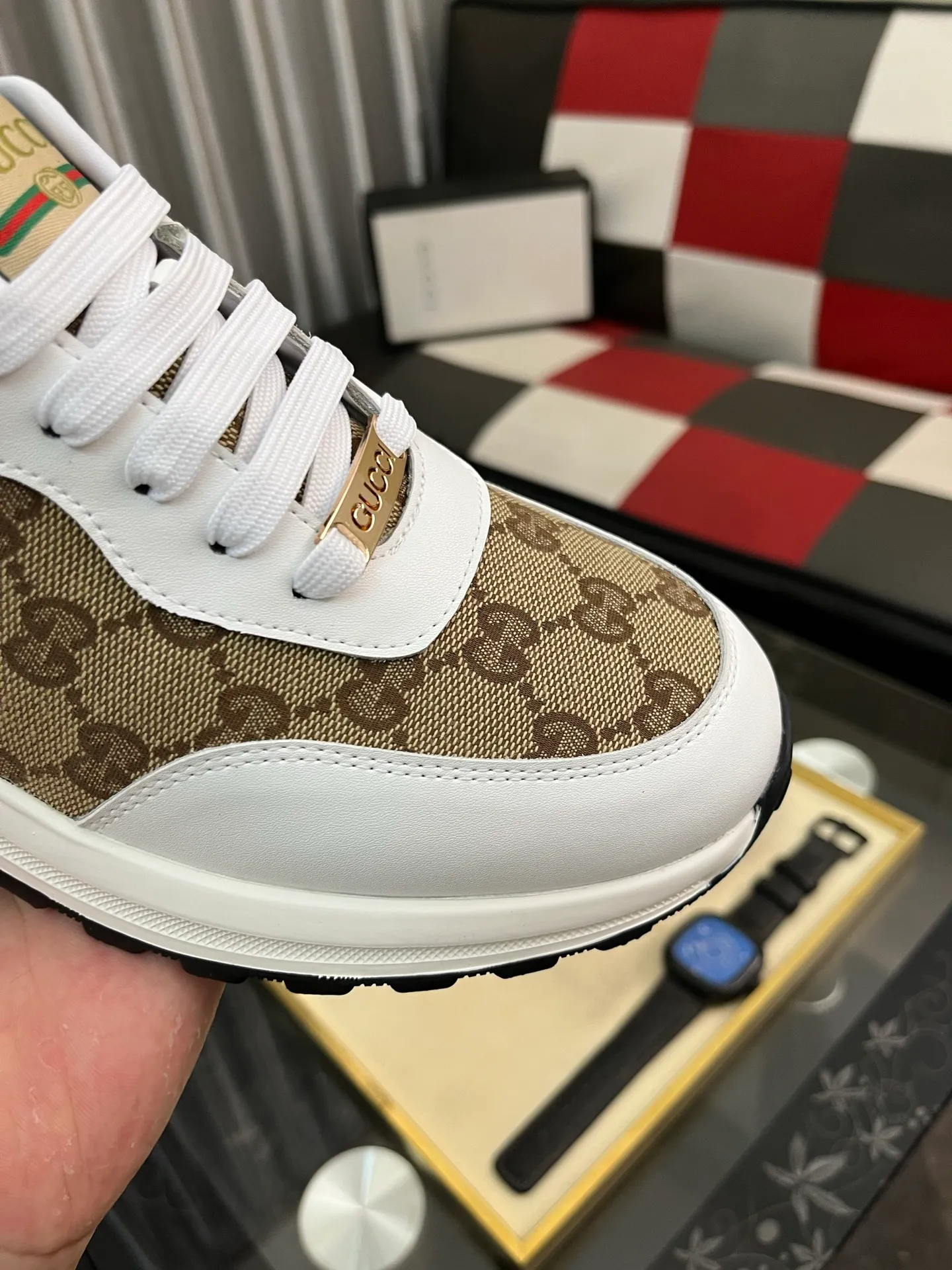 Men's shoes💰420⌚️⌚️[GUCCI] Gucci men's casual shoes are absolutely popular🔥The ultimate matching item for trendy men! The charm of super texture is irresistible, the main recommendation, the flower leather color is bright! The upper is made of high-quality cowhide + breathable fabric, sheepskin feet, wear-resistant rubber sole, noble and elegant! Extremely comfortable🎁🎁You can be as handsome as you want💪 38-442️⃣colors available